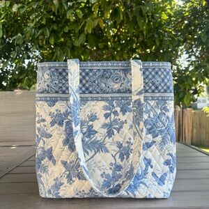 Vintage VERA BRADLEY Blue Toile 2001 Medium Button Tote